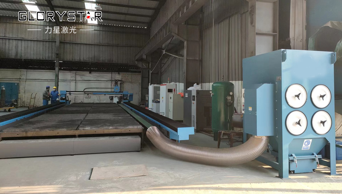 力星激光：超大幅面、超高功率地軌式光纖激光切割機“牛氣”出貨