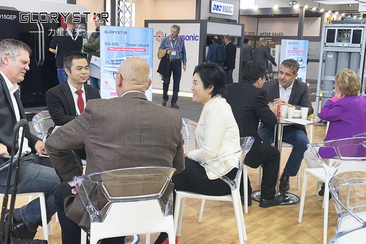 品質優良,性能卓越,力星激光德國展會獲得300多家客戶意向合作書 品質優良,性能卓越,力星激光德國展會獲得300多家客戶意向合作書