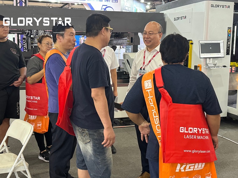 力星激光全國(guó)巡展〔臺(tái)灣站〕如火如荼！40000瓦超高功率獨(dú)領(lǐng)風(fēng)騷！