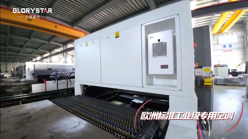 3000瓦功率3015幅面激光切割機,薄板不銹鋼的加工利器! 3000瓦功率3015幅面激光切割機,薄板不銹鋼的加工利器!